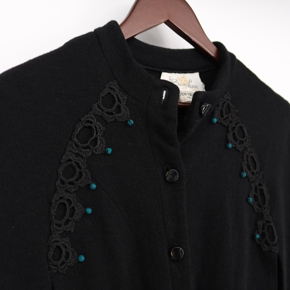 Bernard Cowan Vintage wool black buttoned cape - Picture 2 of 10